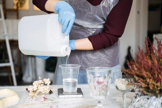 Ama de casa toma un curso sobre como emprender un negocio en casa, para empezar a emprender